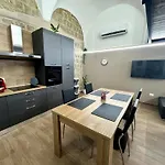 Appartement House Antoine Napels